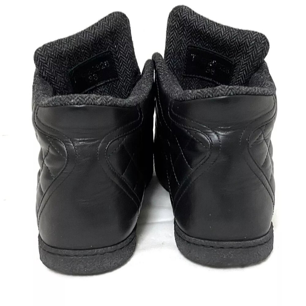100% Authentic CHANEL Black Lambskin Wool Women's Sneakers 702-10824 - Picture 3 of 6